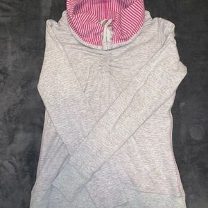 Lululemon grey & pink reversible size 4